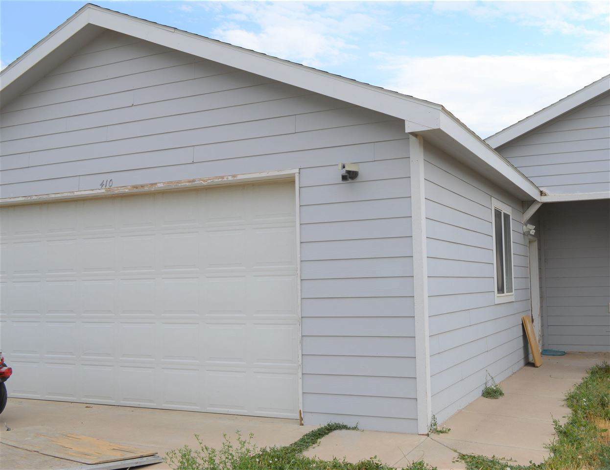 410 Meadow Drive - Photo 1