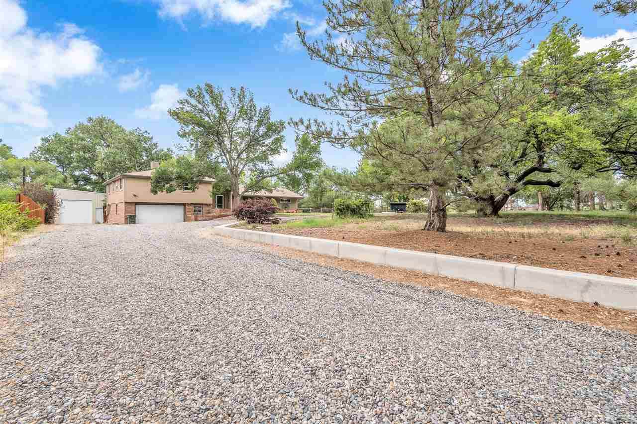 721 26 Road - Photo 1