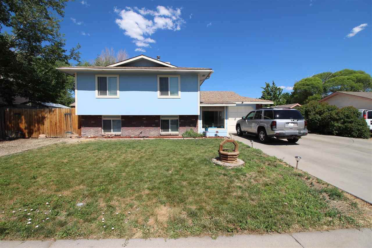 562 Pearwood Court - Photo 1