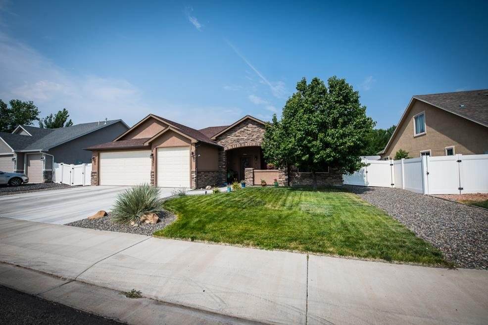 285 Mahan Street - Photo 1