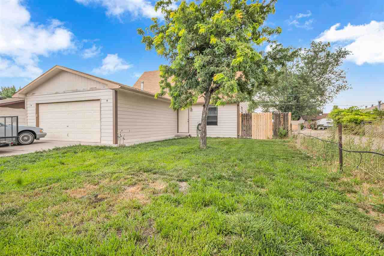 265 Parkview Drive - Photo 1
