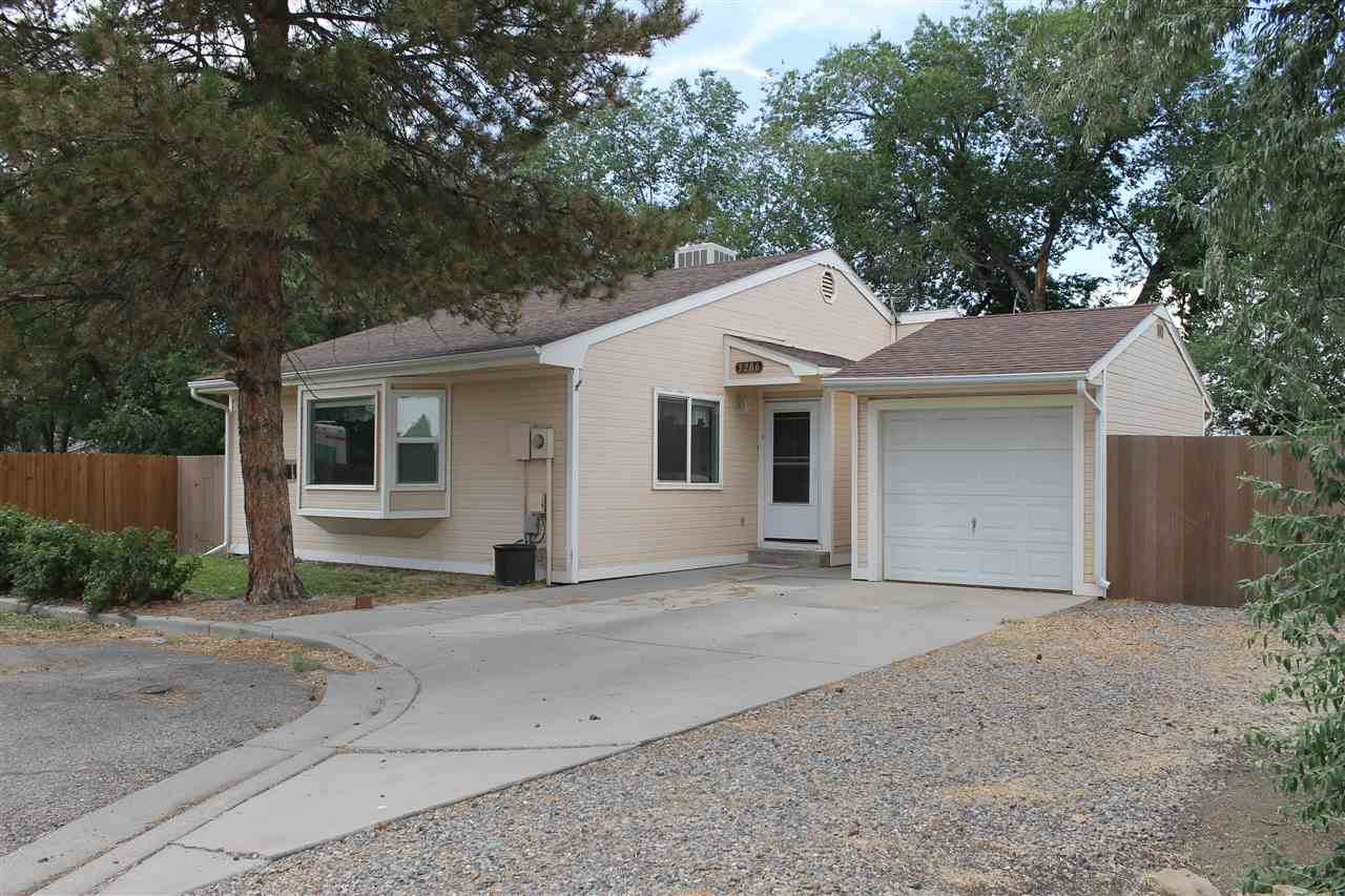 3286 Good Hope Circle - Photo 1