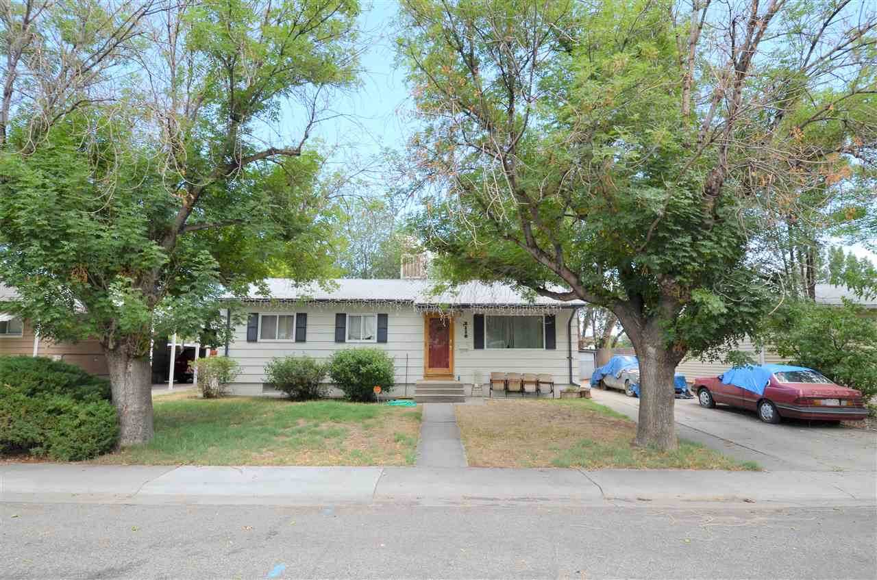 2118 22nd Street - Photo 1