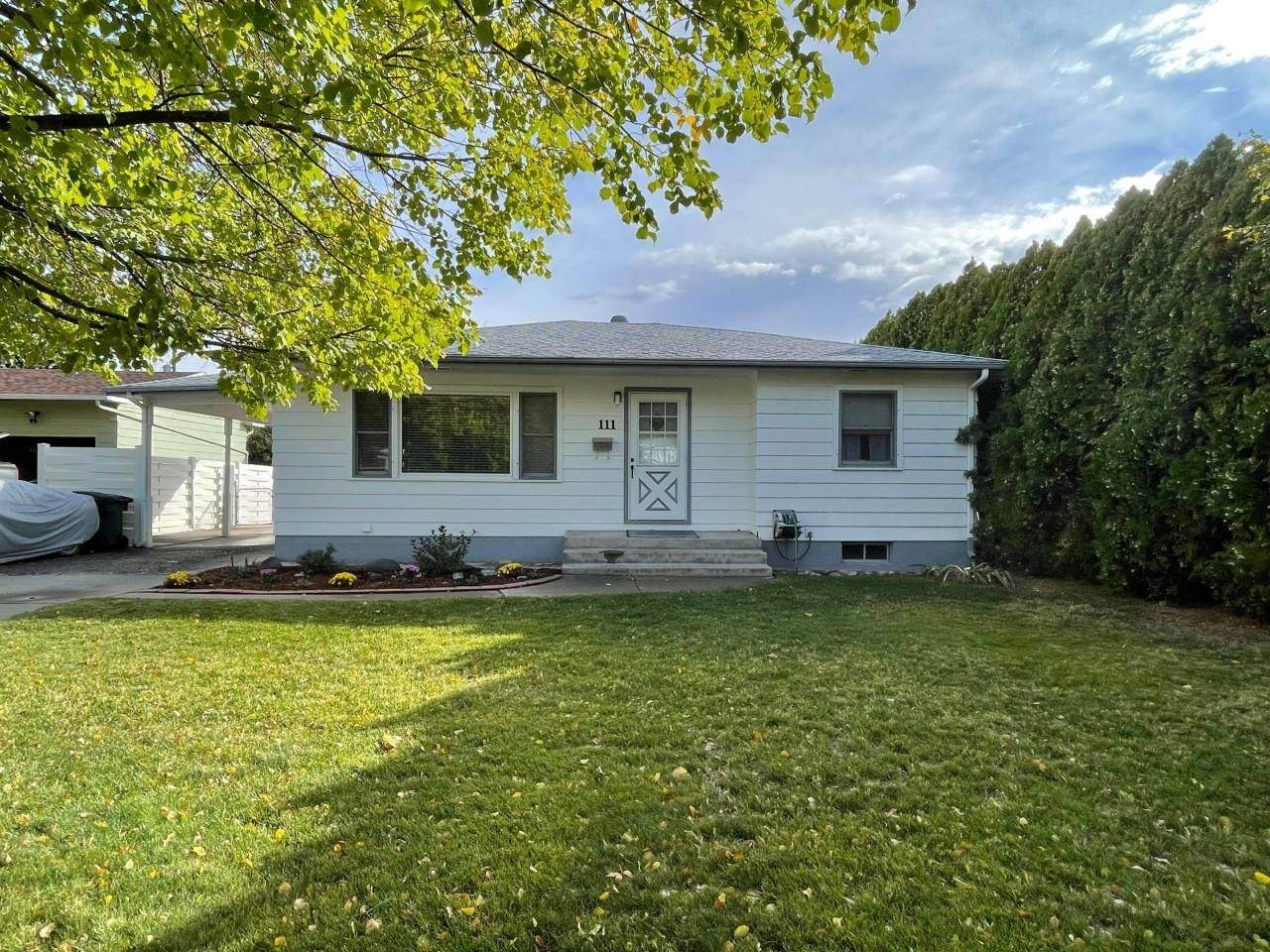 111 Elm Avenue - Photo 1