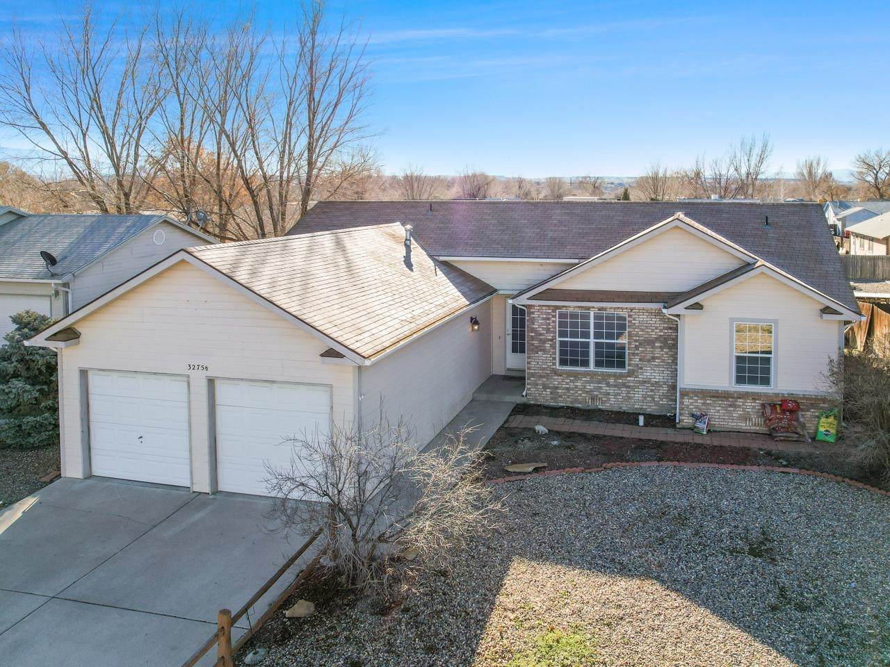 3275 1/2 Red Oak Court - Photo 1