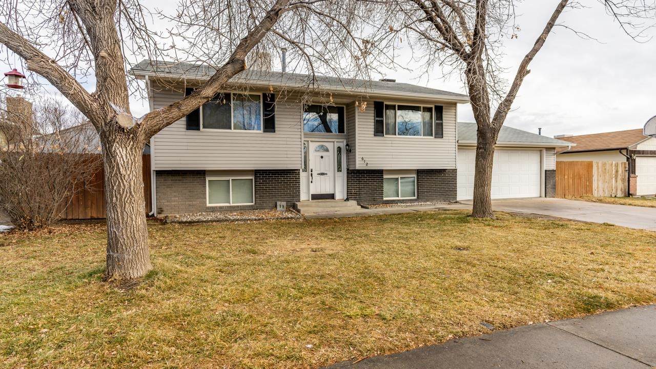 612 Oxbow Road - Photo 1