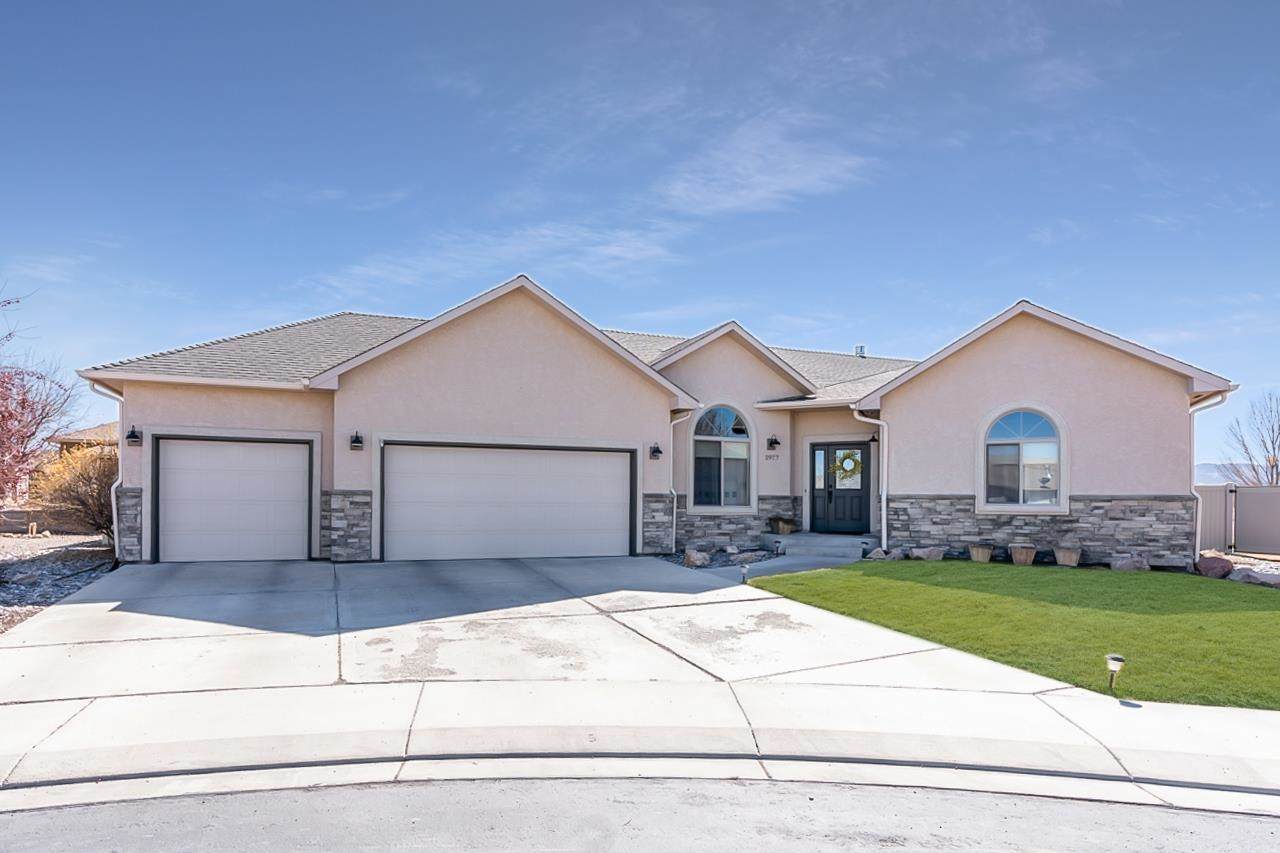 2977 Comanche Court - Photo 1