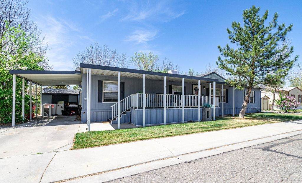 435 32 Road - Photo 1