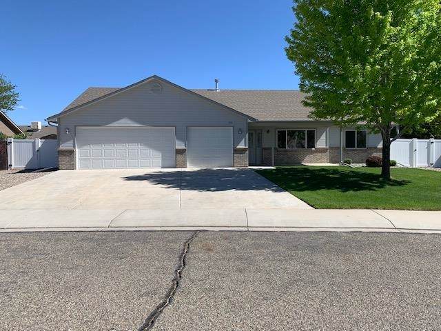 310 Poplar Drive - Photo 1