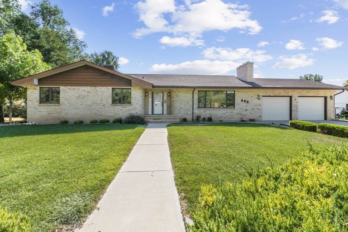 680 Sperber Lane - Photo 1