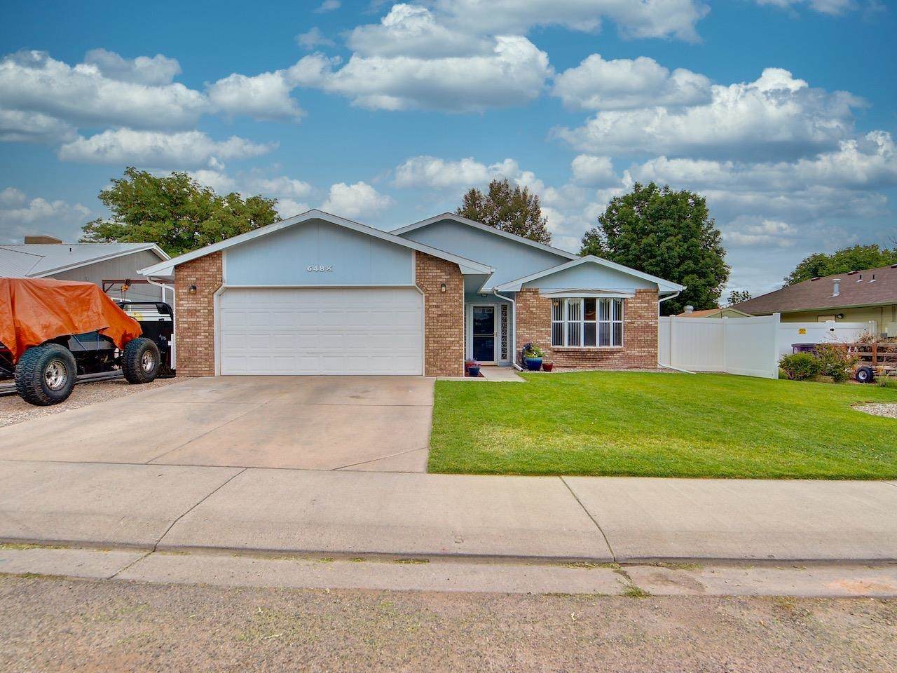 648 1/2 Avalon Drive - Photo 1