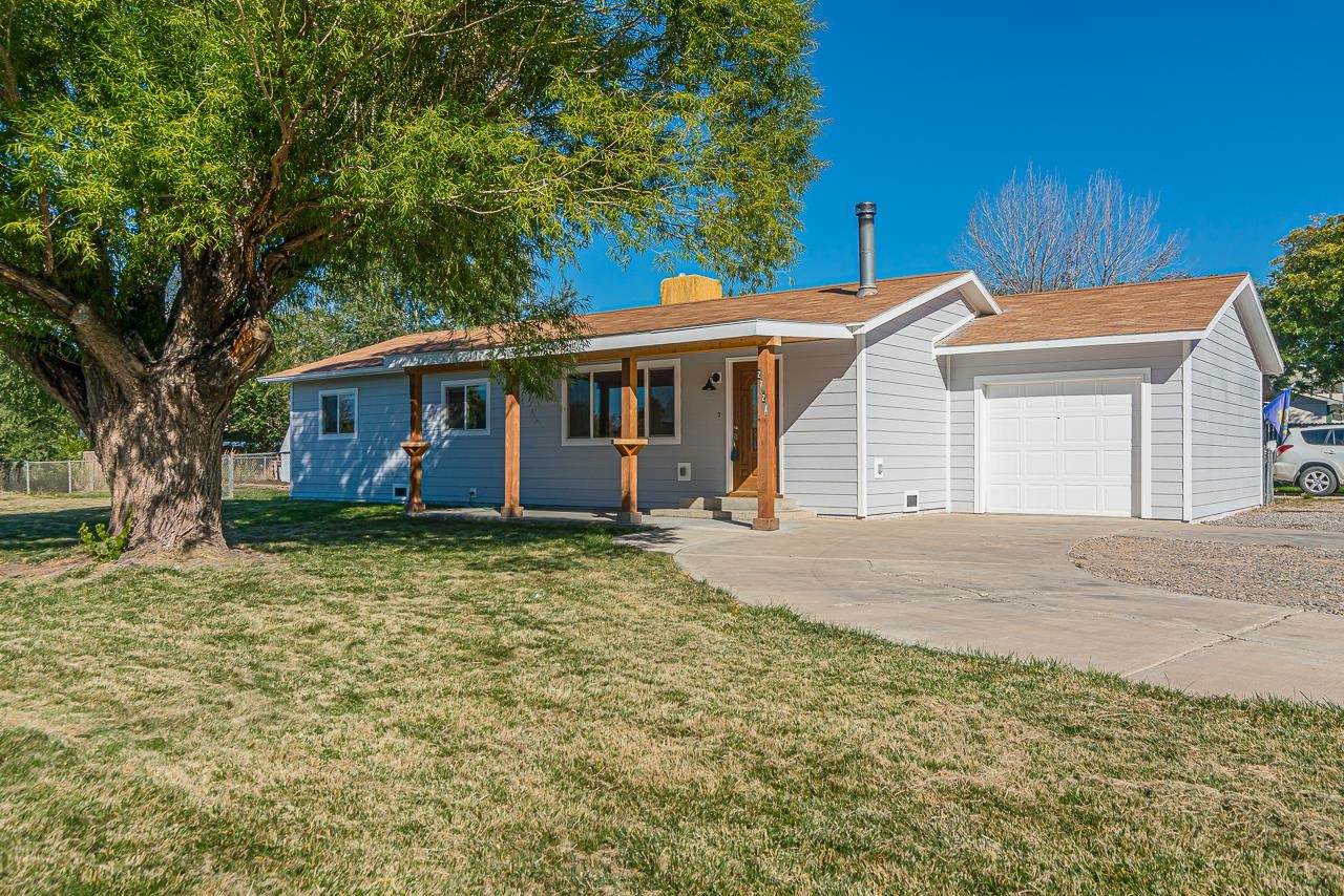 272 28 Road - Photo 1