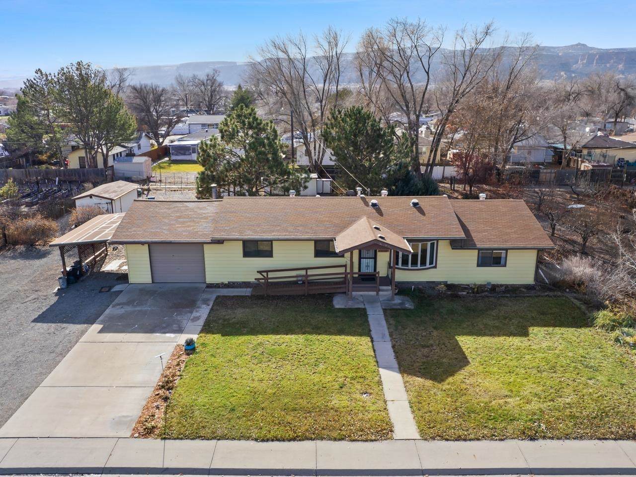1046 Carolina Avenue - Photo 1