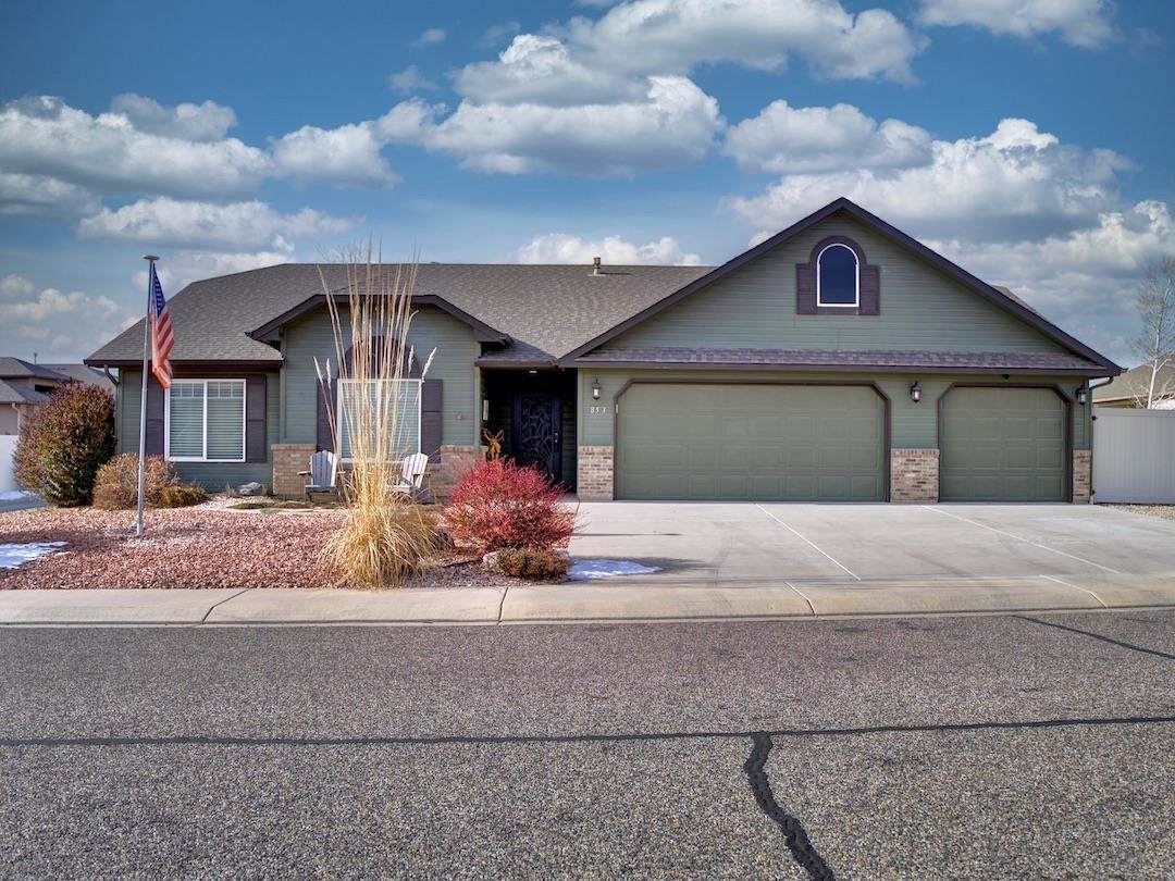 853 Jasper Drive - Photo 1