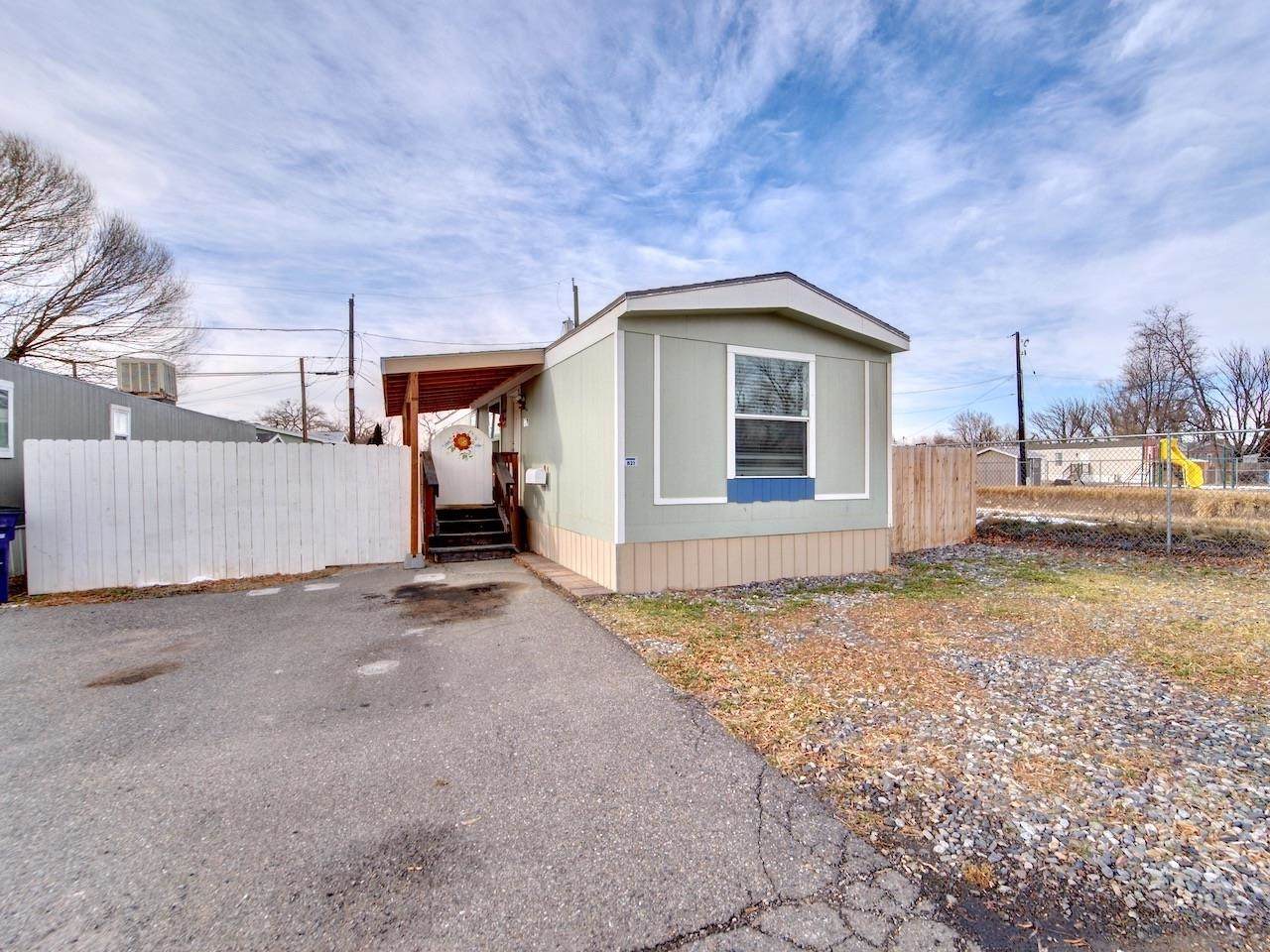3268 E Road - Photo 1