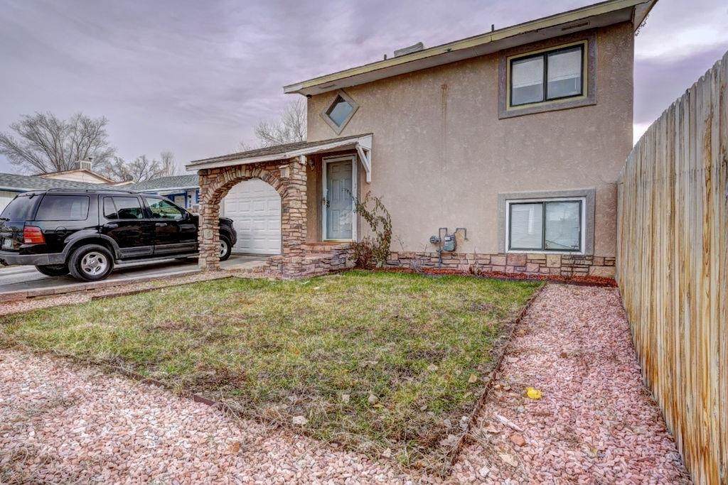 3219 1/2 Kennedy Avenue - Photo 1