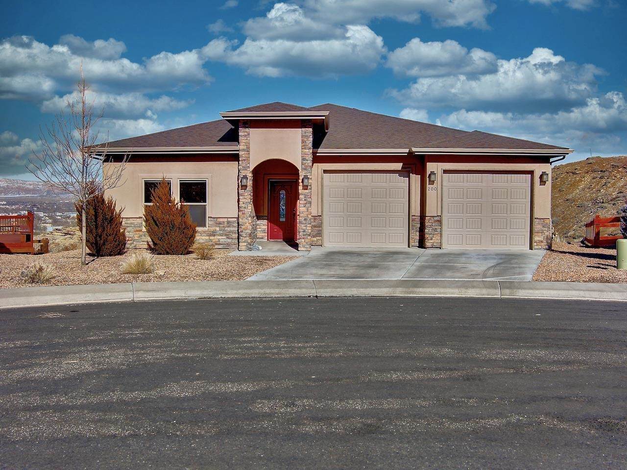 200 Secret Canyon Court - Photo 1