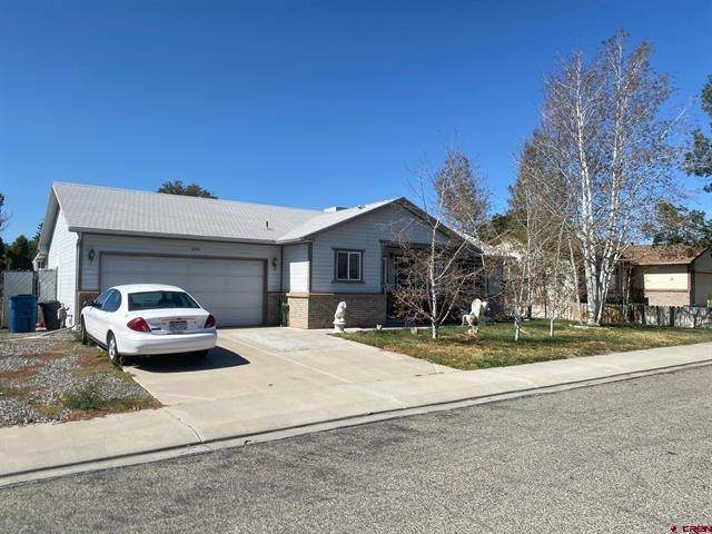 515 1/2 Mountain Oak Drive - Photo 1