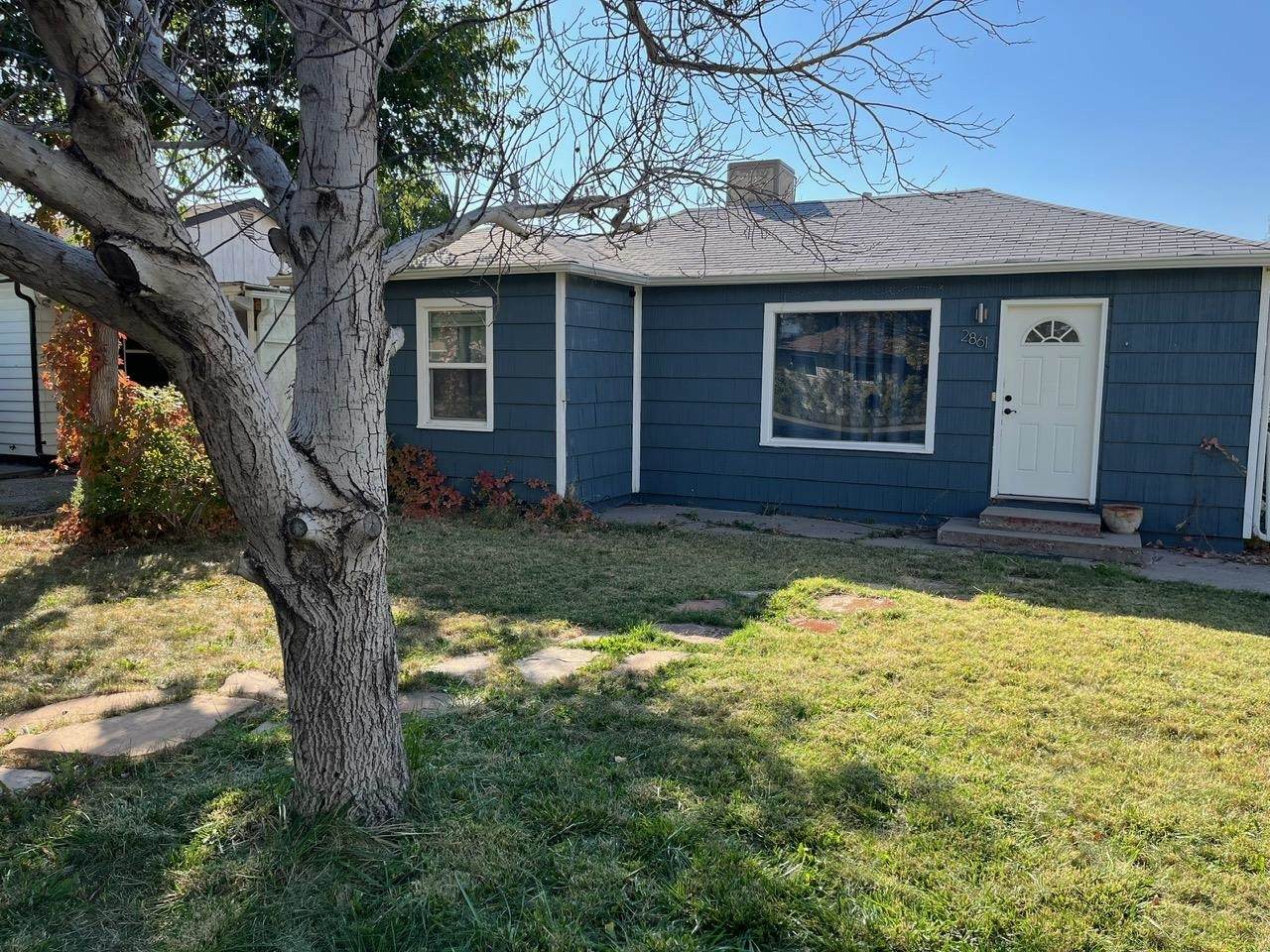 2861 B 1/2 Road - Photo 1