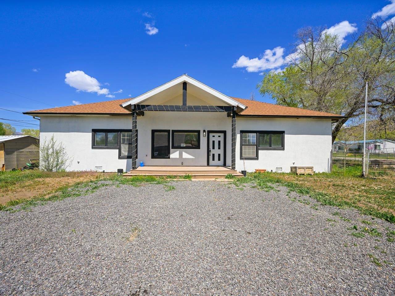 320 5th Street - Photo 1