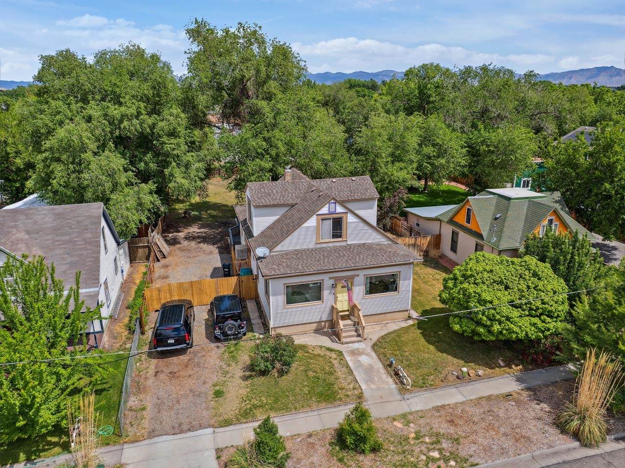 709 Pabor Avenue - Photo 1