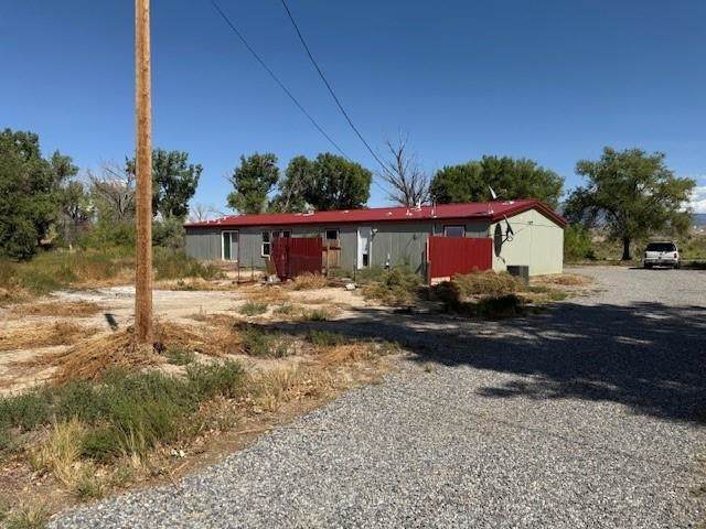 320 Desert Road - Photo 1