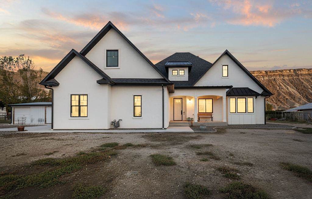 3644 G 7/10 Road - Photo 1