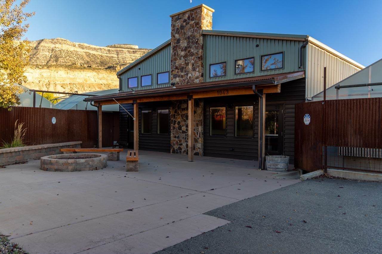 1043 River Road - Photo 1