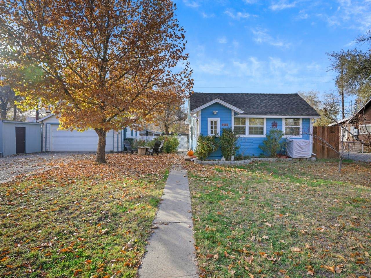 1741 Aspen Street - Photo 1