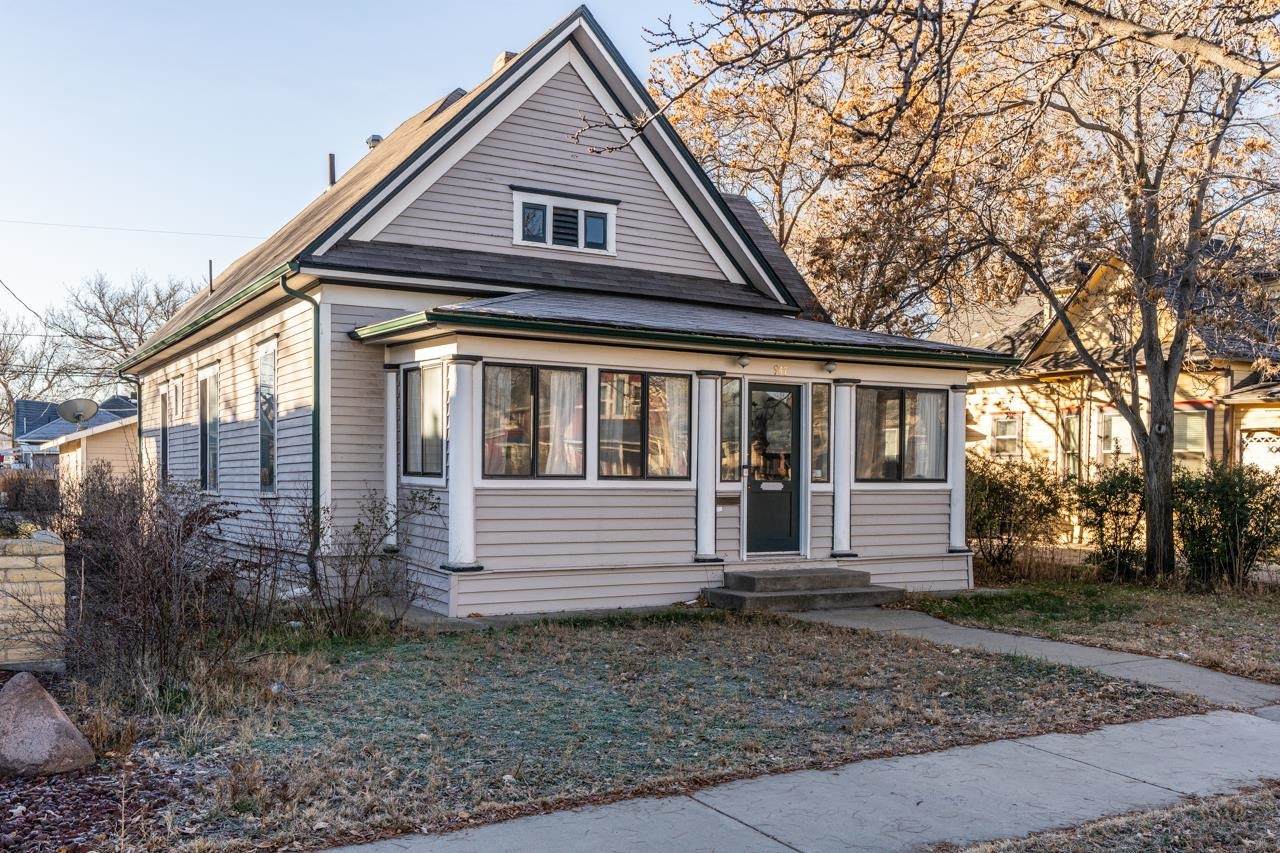 947 White Avenue - Photo 1