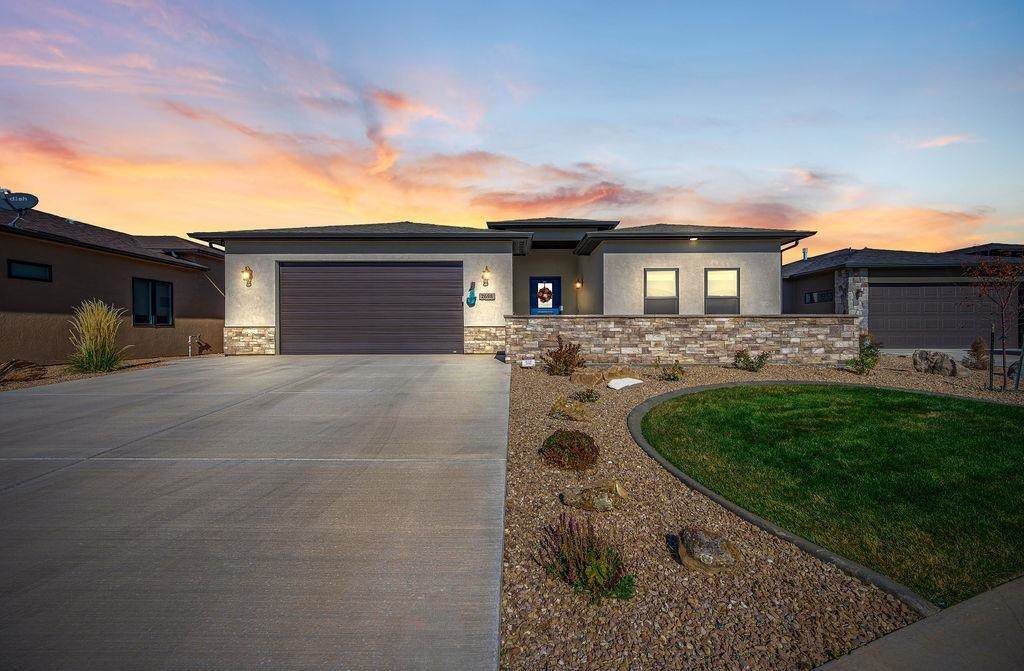 2698 Meadowcrest Court - Photo 1