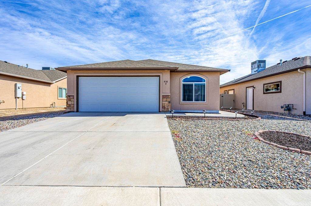438 Donogal Drive - Photo 1