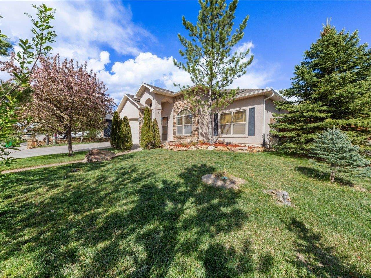 3350 Meadows Parkway - Photo 1