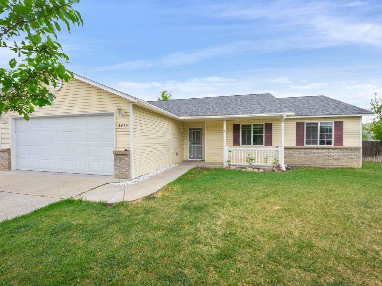 2975 Summerbrook Drive - Photo 1