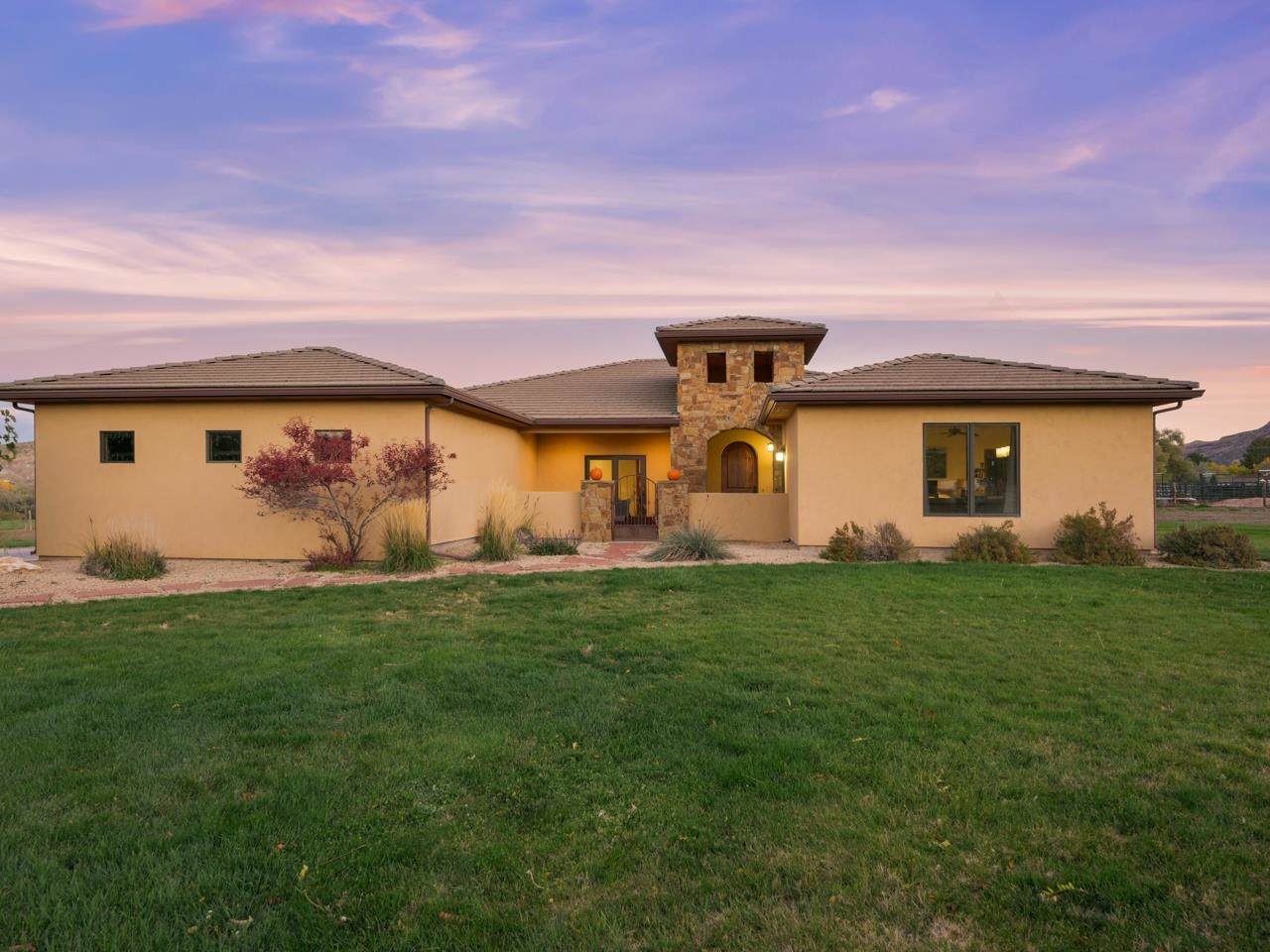 2103 Desert Hills Road - Photo 1