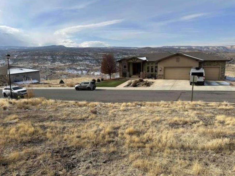 192 River Ridge Drive - Photo 1