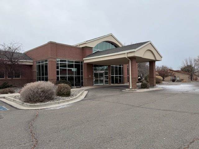 1035 Wellington Avenue - Photo 1