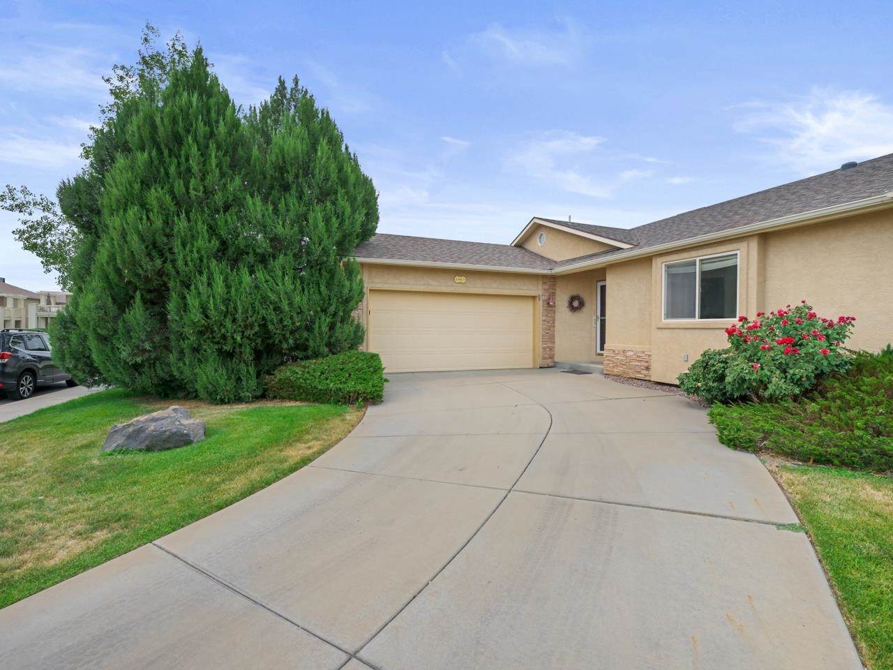 2496 Interlochen Court - Photo 1