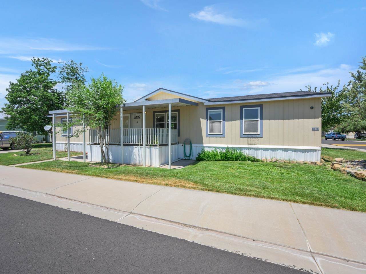 435 32 Road - Photo 1