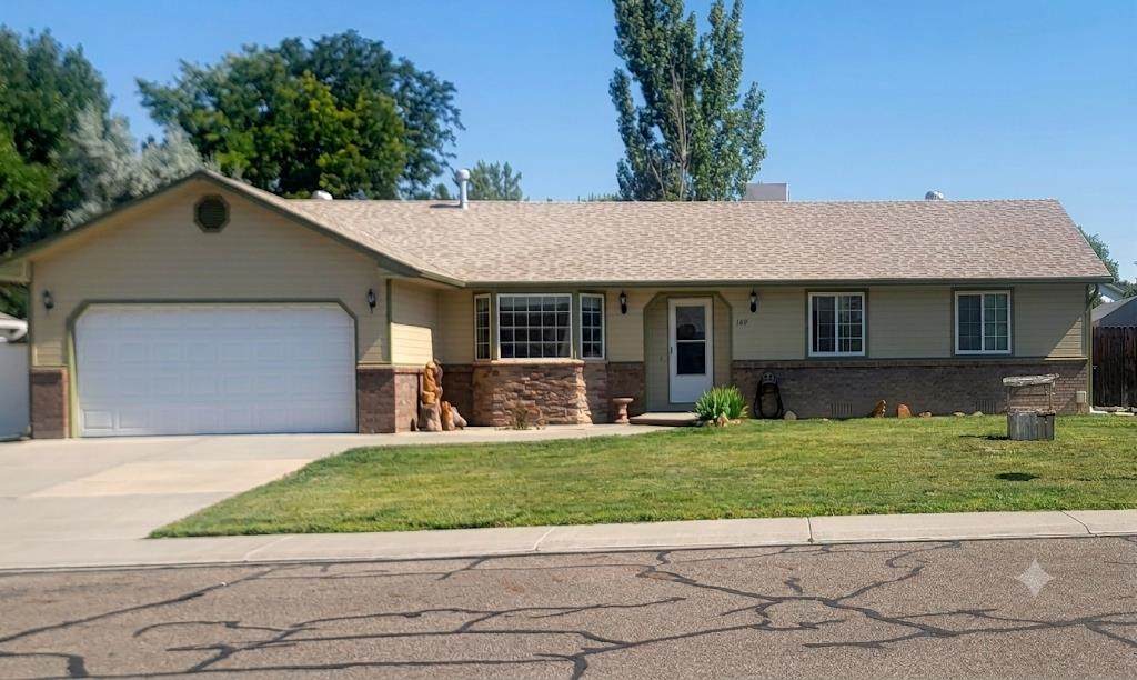 149 Pinyon Drive - Photo 1