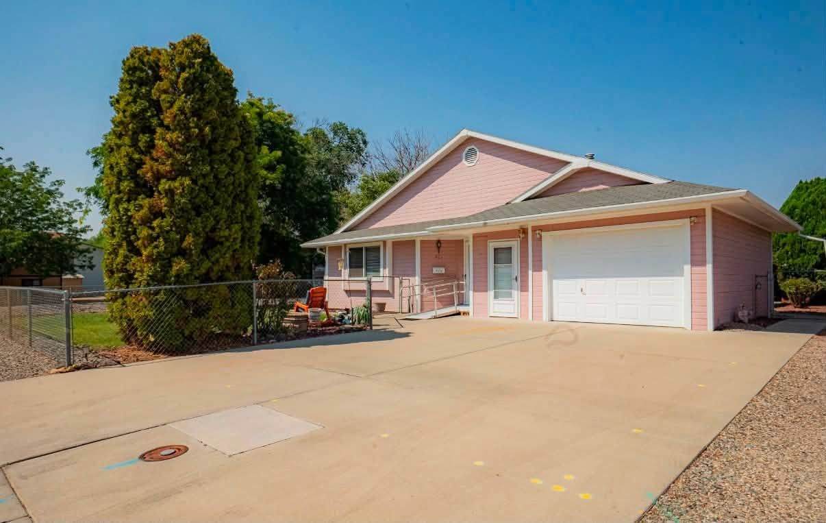 475 Green Acres Street - Photo 1
