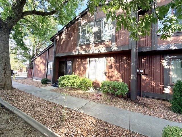 1155 Lakeside Drive - Photo 1
