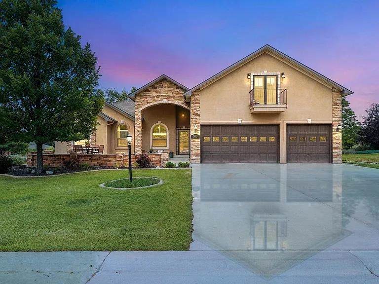 1490 Fairway Drive - Photo 1