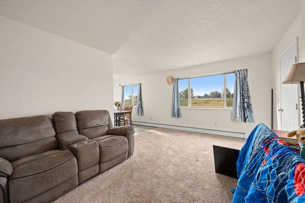 https://bt-photos.global.ssl.fastly.net/gjunction/orig_boomver_1_20264760-2.jpg