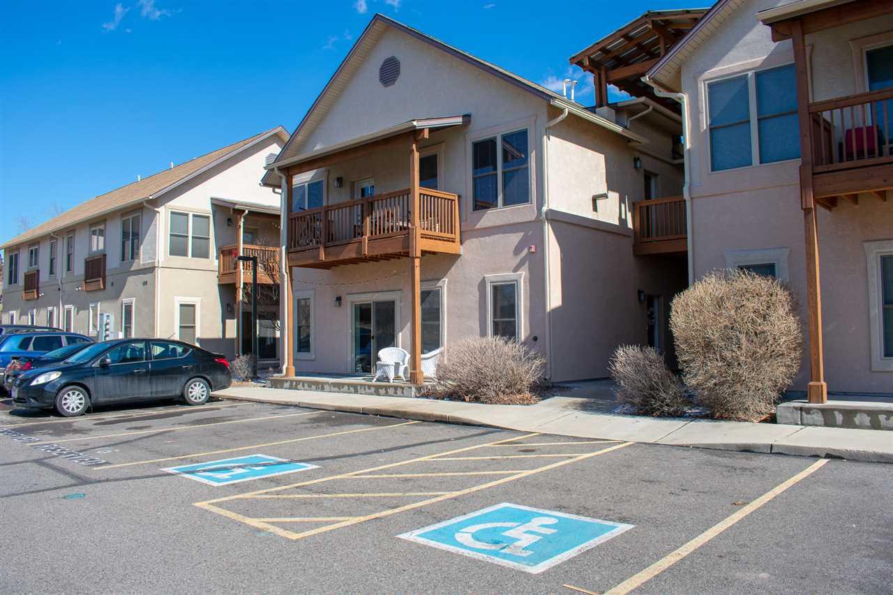 1208 Walnut Avenue - Photo 1