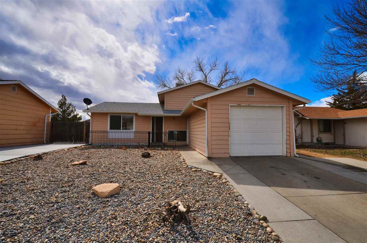 3207 1/2 Kennedy Avenue - Photo 1
