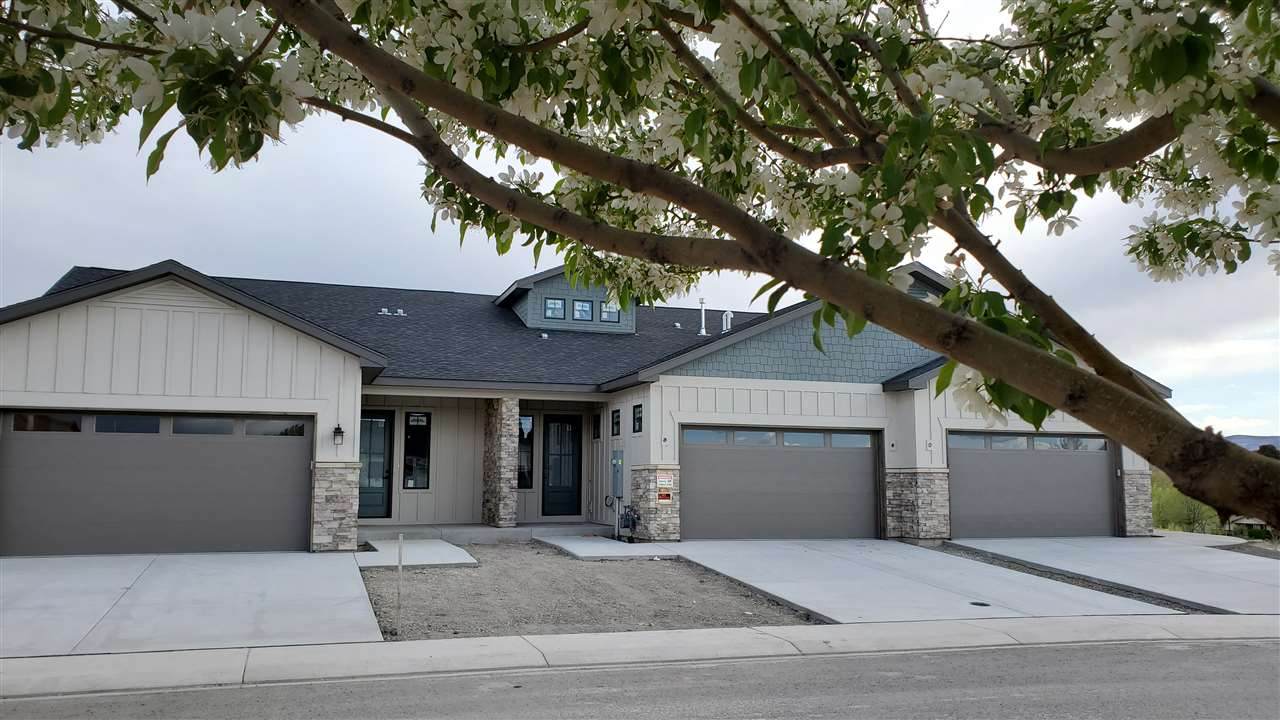 1835 Wellington Avenue - Photo 1 1835 Wellington Avenue - Photo 1