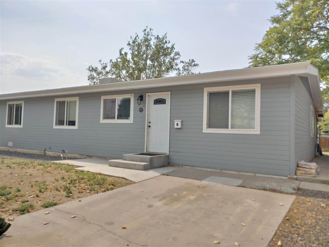 1941 College Place - Photo 1