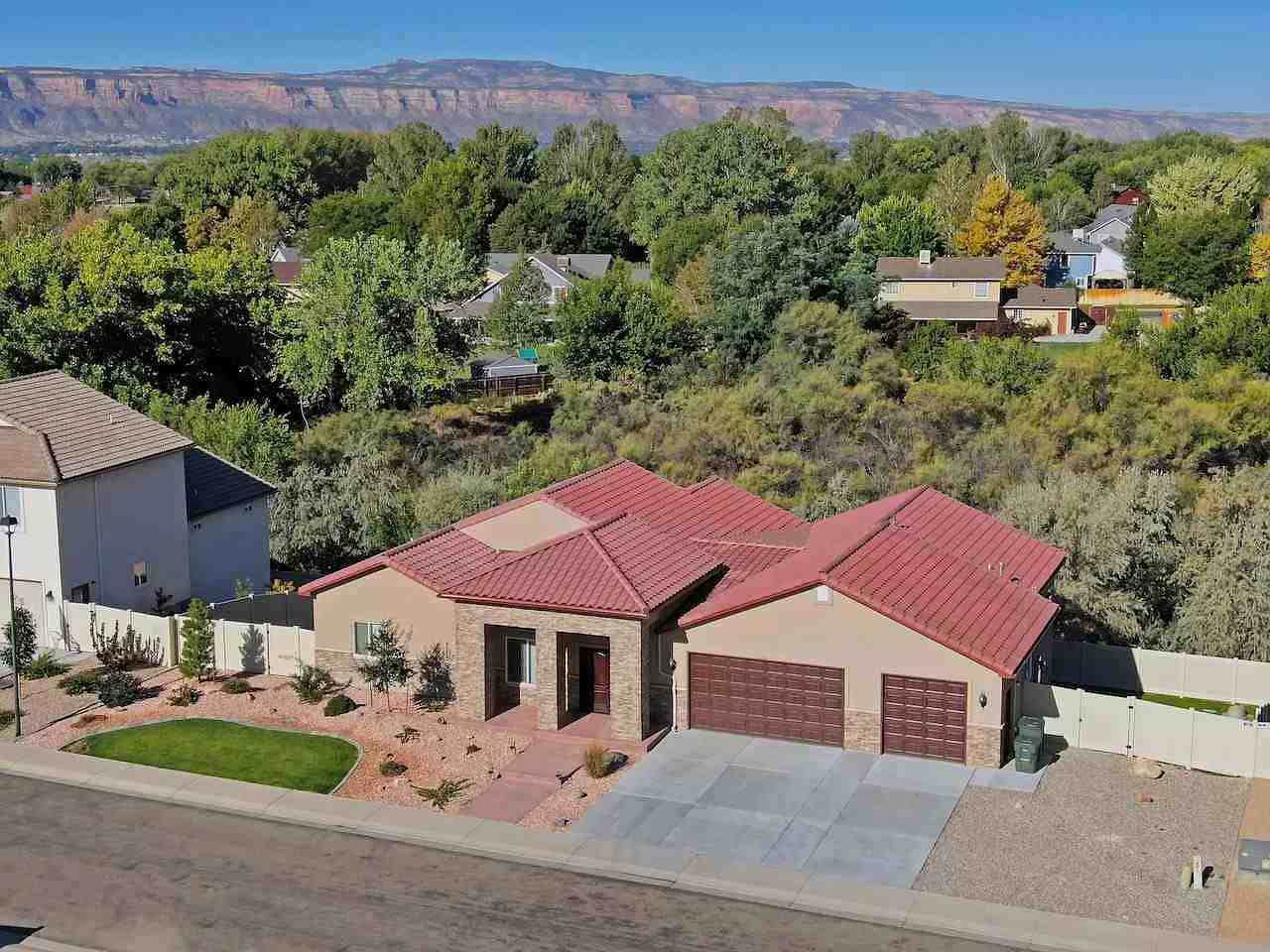 731 Beaver Lodge - Photo 1