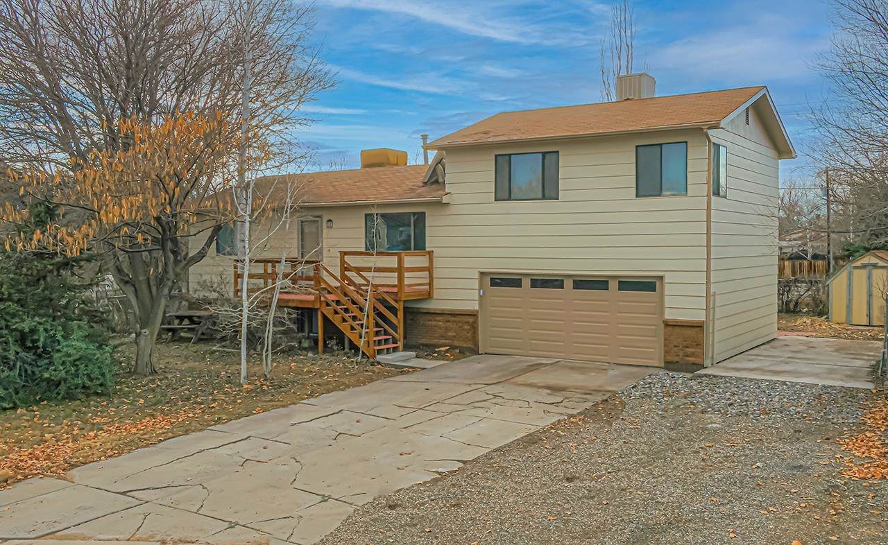 2901 North Court - Photo 1
